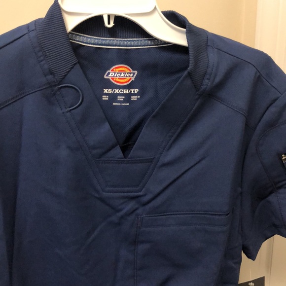 Dickies Dynamix Mens Navy one pocket top. NWT, multiple sizes available. DK610 - Picture 3 of 3